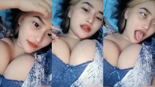 Bokep Indo Live Baby13 Rebahan Mainin Toketnya