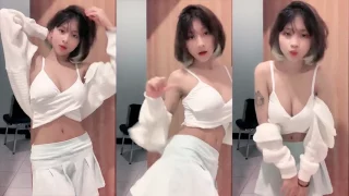 Bokep Indo Cia Bocil Imut Busana Seksi Goyang2