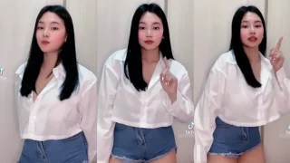 Bokep Indo Tiktok Alana Baju Putih Tipis Joget