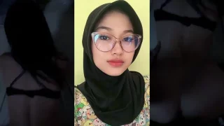 Bokep Indo Riza Hijab Semok Dientot Doggystyle Desah