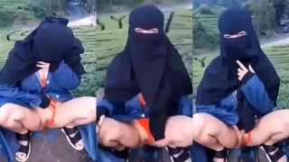 Bokep Indo Cewe Bercadar Ngangkang Dikebun Teh