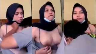 Bokep Indo Hijab Sange Brutal Nenenin Pacar