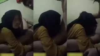 Bokep Indo Hijaber Baju Kuning Isep Kontol