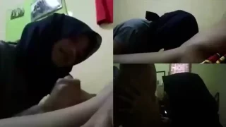Bokep Indo Jilbab Sepong Kontol Doinya Dikost