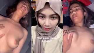 Bokep Indo Ngewe Tiktoker Hijab Memek Sempit