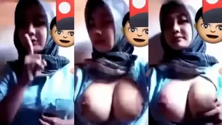 Bokep Indo VCS Tante Jilbab Tobrut Bikin Sange