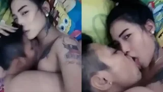 Bokep Indo Lesbian Cewe Bertato Ciuman Mesra