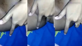 Bokep Indo ABG Montok Tangan Bercincin Colok Memek