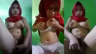 Bokep Indo Hijab Gadis Toge Hyper Colok Memek
