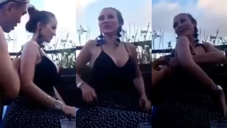 Bokep Indo Lepasin Tali BH Toge Mau Berenang