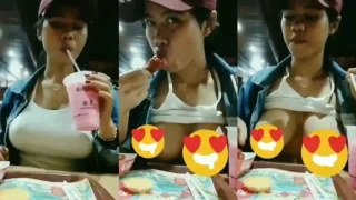 Bokep Indo Mbak Siskaeee Pamer Nenen Dicafe