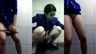 Bokep Indo Ngintip Teller Bank Cakep Pipis