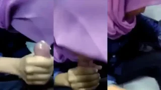 Bokep Indo Tante Jilbab Pink Isepin Kontol Suami