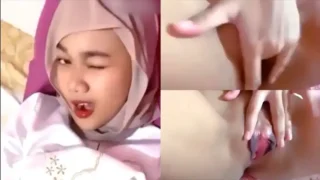 Bokep Indo Jilbab Cantik Pap Pacar Colok Memek
